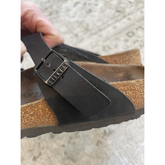 Birkenstock Size 39 Gizeh Birko Flor Sandals Black Leather Buckle Preloved - Picture 7 of 11